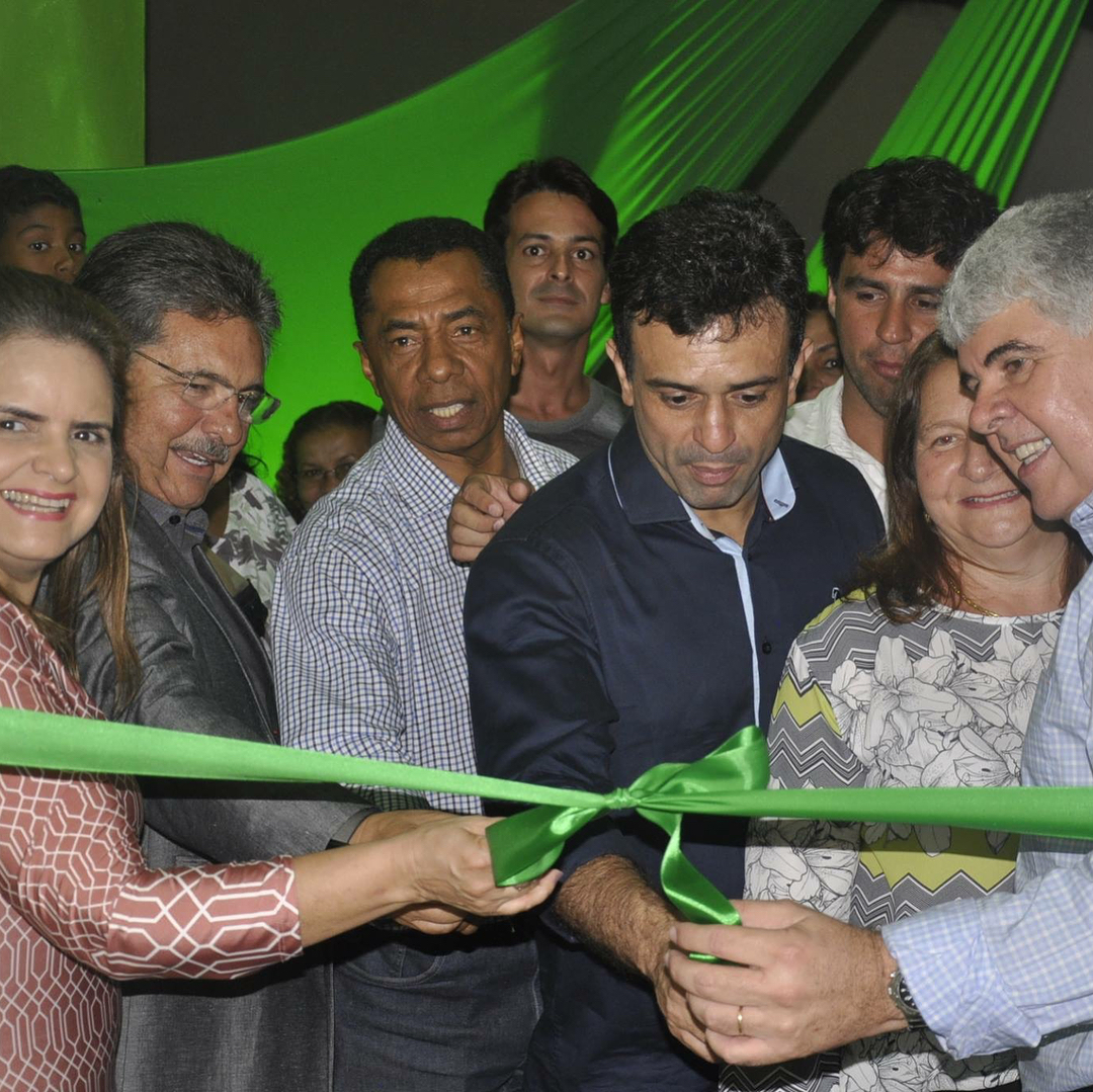 O Prefeito de Itabaiana, Dr. Lúcio, reinaugurou nesta quarta-feira (6), o Centro de Especialidades Odontológicas - CEO, que foi fechado na antiga gestão e estava há três anos sem funcionar, prejudicando milhares de usuários do Município. Saiba mais em: http://itabaiana.pb.gov.br#DesejoDeRenascer#RazãoDeProsperar