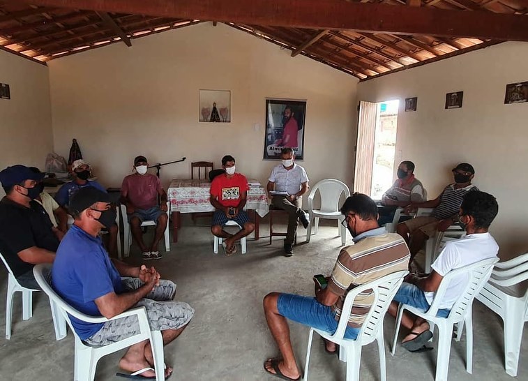 ️Secretaria de Agricultura realiza diagnóstico da produção de mel na zona rural de Itabaiana com apoio do Sebrae-PB A secretaria de Agricultura e o Sebrae-PB estiveram reunidos com os agricultores do assentamento Almir Muniz e da comunidade Manoel de Matos, com o objetivo de fazer diagnósticos da produção de mel e buscar parcerias para os apicultores dessas localidades.A prefeitura de Itabaiana, através da Secretaria de Agricultura, está em parceria com o Sebrae para realizar estas ações. #PMI #MAISTRABALHO #MAISPROGRESSO #itabaiana