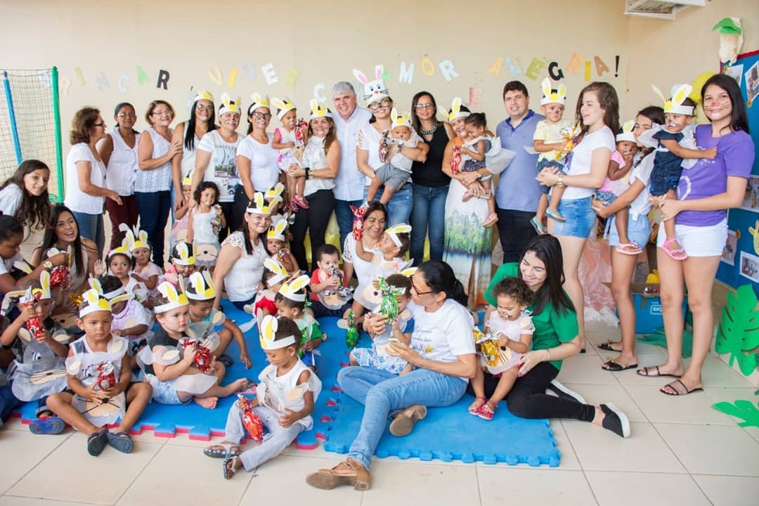 Quinta-Feira é dia de #TBT!Hoje recordaremos as comemorações de Páscoa da Creche Marluce Maria A. Borba, situada no bairro do Brejinho.Tivemos diversas apresentações, dinâmicas e distribuição de ovos de chocolate.Nossos pequenos se divertiram muuuuiiito! #tbtpmi#PMI #TRABALHODEVERDADE