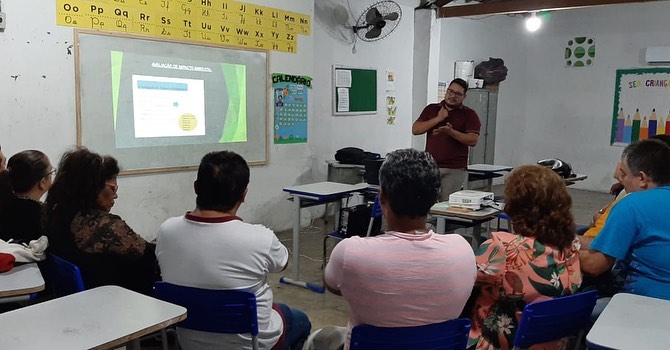 Iniciamos o ciclo de Formação Integral para os que formam a Rede Municipal de Ensino, com o objetivo de construir valores sociais, habilidades, atitudes e competências voltadas para a conservação do meio ambiente, à sadia qualidade de vida e sua sustentabilidade.Mais uma ação do Projeto Asa Verde, desenvolvido pela Diretoria de Meio Ambiente e Recursos Hídricos do nosso município. #MAISEDUCAÇÃO#PMI #TRABALHODEVERDADE